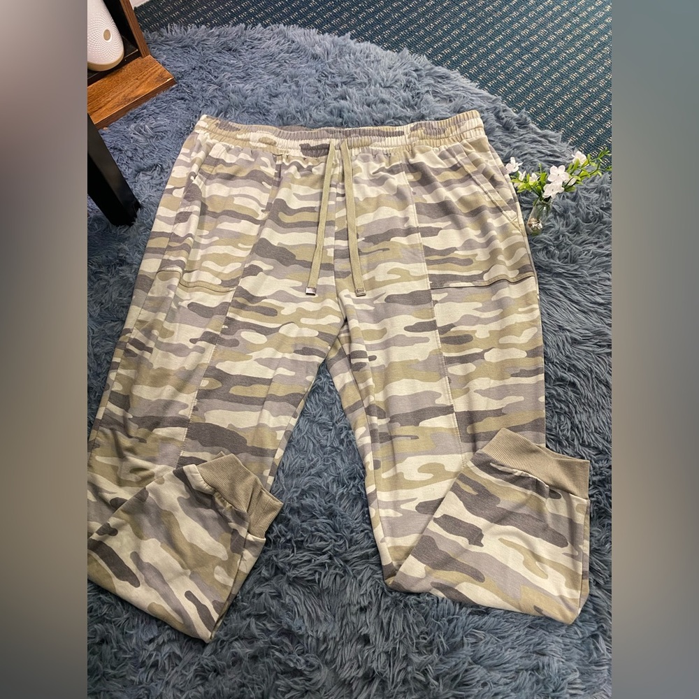 Camouflage pajama pant bottoms - joggers